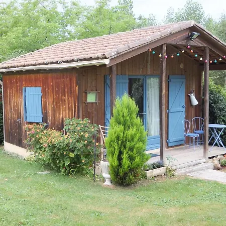 Le Chalet Bleu בית אירוח Vergt-de-Biron
